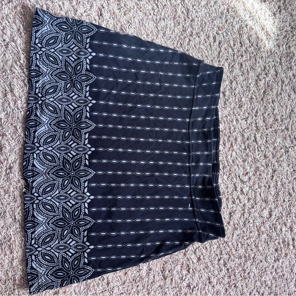 Athleta Black Skirt with White Geometric Border